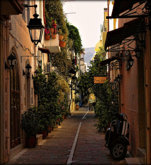 Early morning on the streets of Rethymno, Crete Island, Greece (by JHHALL2010).
