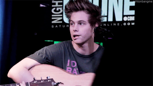 ashtonbangme-deactivated2015081:  x 