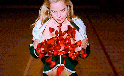 starletgalore:American Beauty. 