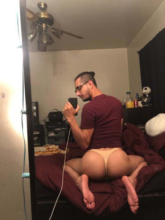 sluttydrunk:Thong selfie evolution 