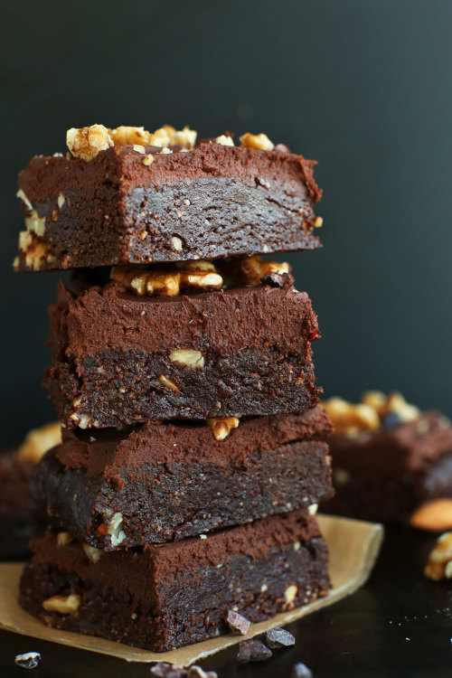 foodffs:  NO BAKE VEGAN BROWNIES WITH CHOCOLATE adult photos