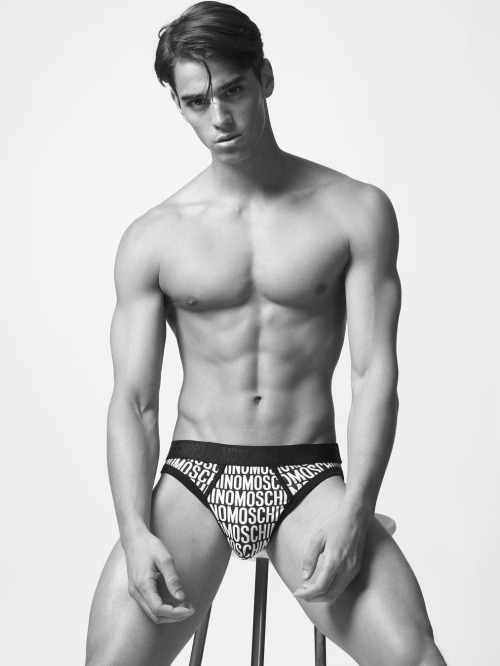 xgv:  Scott Gardner photographed by Marco