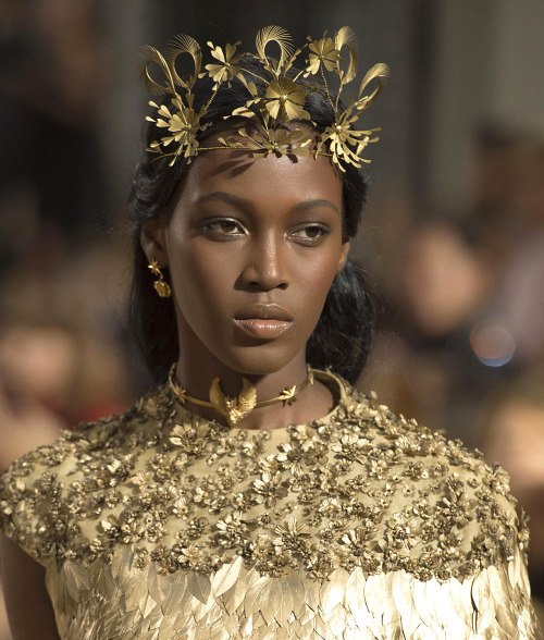 blackworlddomination: African Empress/The Black Goddess/Ruler of this World. 