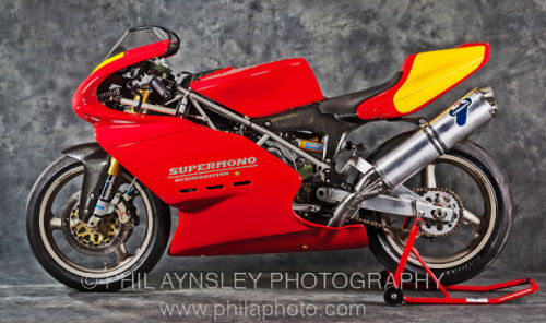 itsbrucemclaren - — Ducati  1995 572 Supermono ——–