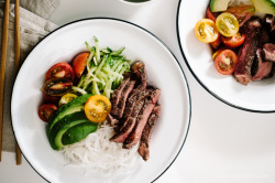 do-not-touch-my-food:  Vietnamese Steak and Vermicelli Bowl  This looks nicer than normal steak