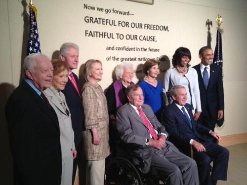 Photo of the Day: All 5 living US Presidents and their wives. From today&rsquo;s George W. Bush Pres