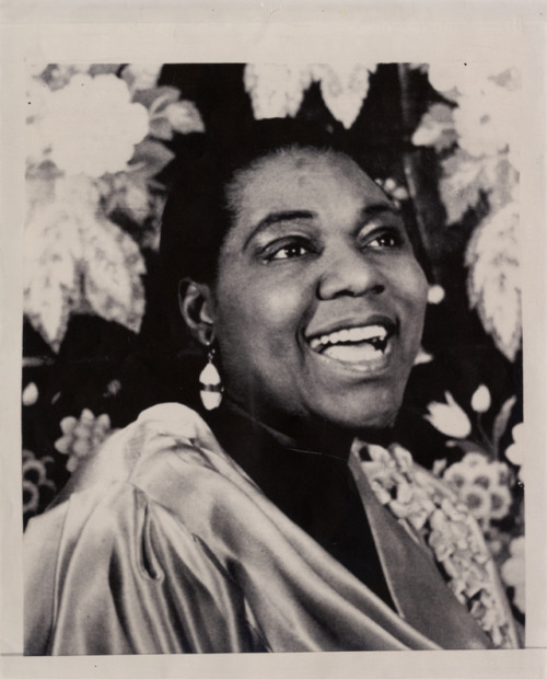 detroitlib:  Bessie Smith (April 15, 1894 – September 26, 1937)  American blues singer. Nicknamed th