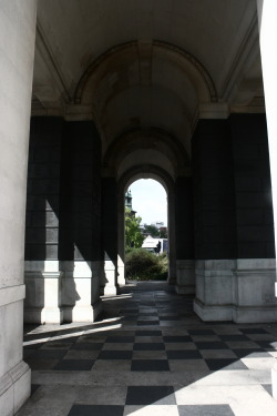 adventuremines:  Tower Hill monument to WWI