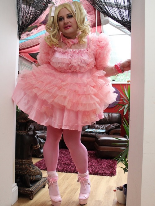 tvhureclaudia: Pink cutie sissy