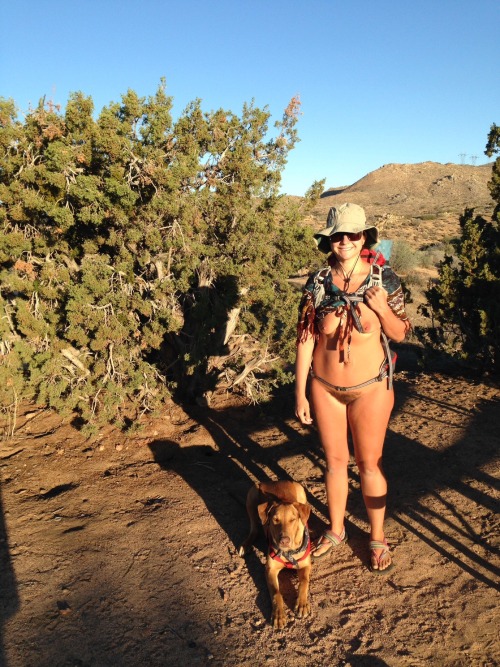 Sex iamsunflowersara:  Naked hiking over the pictures