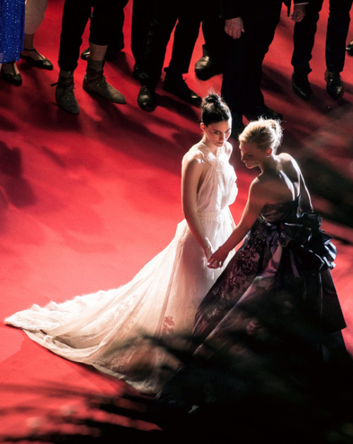 fuckitfireeverything:queencate:Cate Blanchett and Rooney Mara attend the Premiere of “Carol&rd