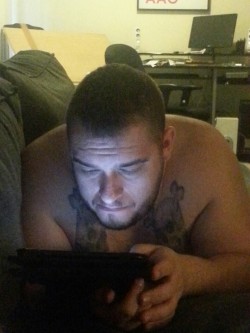 chubsrule:  designercub:  Boyfriend is sneaking pics of me  He naked? 