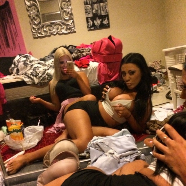 amateur-implant-pics:  rikkileeex