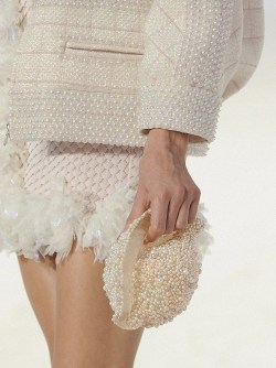 lamorbidezza:  Chanel Spring 2012 Details