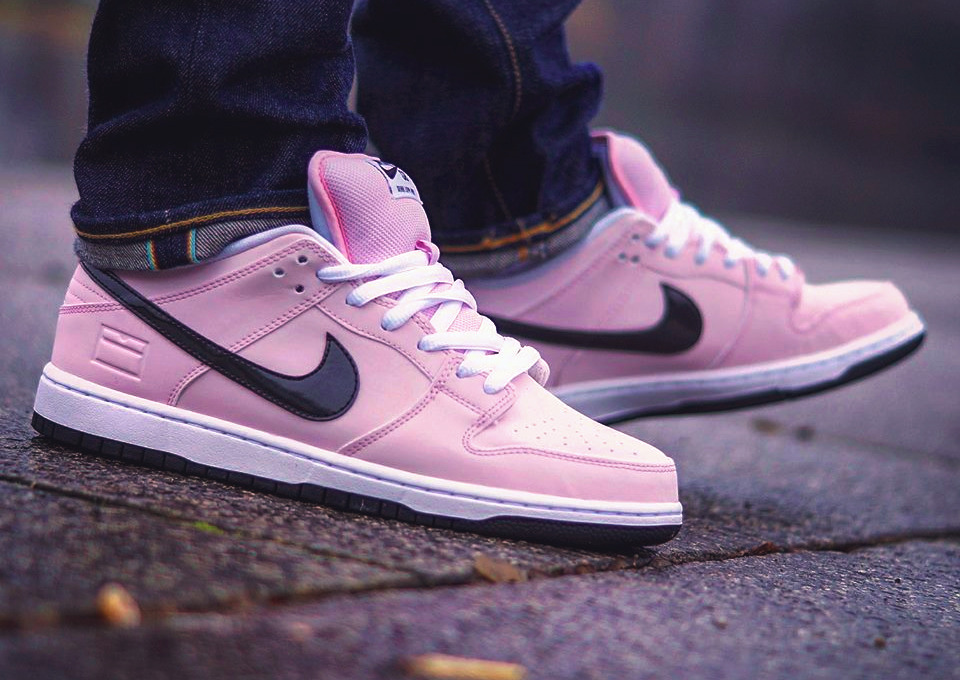 nike dunk low pink box