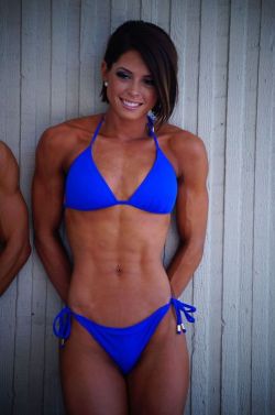 bikinisandmuscle:  More at BikinisAndMuscle.tumblr.com.