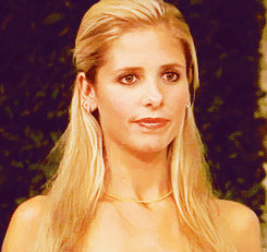 silentwilight:  Buffy Summers + SMILES 