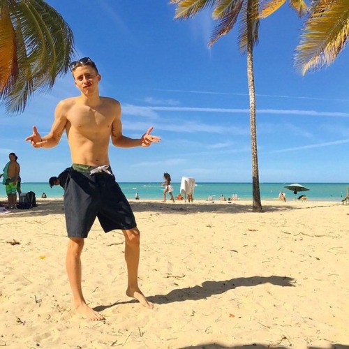 puertorricanboylovepenis: Senda bellaquería de nene