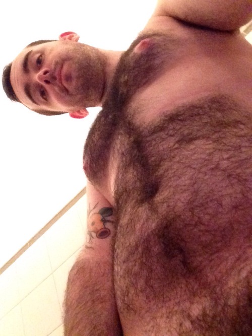 wartortellini:It’s been a long day, time for a good shower!