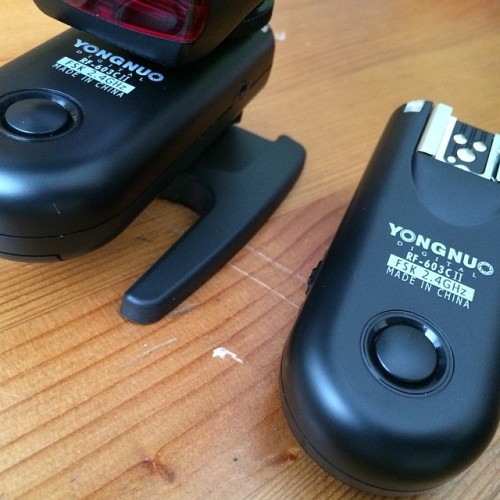 jasongrover:  Still waiting for my Profotos and Mamiya battery grip to show up. Until than, I’m using these random triggers and my 580ex. #profoto #canon #noname