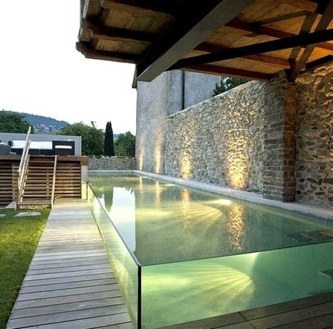 Bonn Contemporary PoolPool House - Large Contemporary Side Yard Rectangular Lap Pool House Idea With