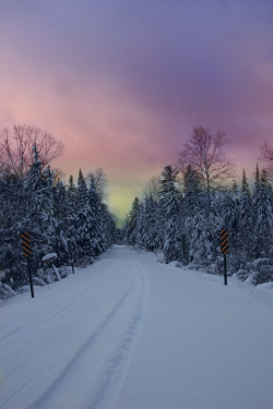 tulipnight:  Lutsen Sunset by Ian Empson