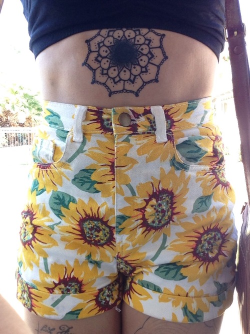 Sex lovely-scum:  Got a mandala yesterday (: pictures