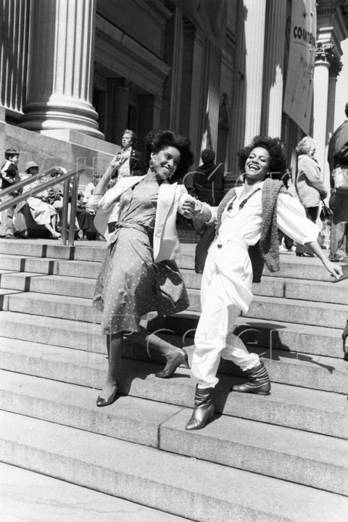thechanelmuse:Phylicia Rashad and Debbie Allen photographed by Moneta Sleet, Jr.