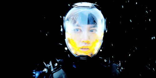 loislance:female awesome meme -> 3/10 females in a movie -> mako mori“Better watch it.”