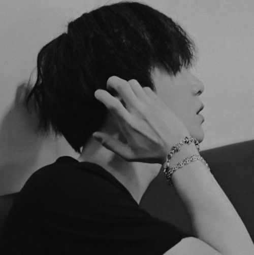 Release (Yoongi X Reader)
