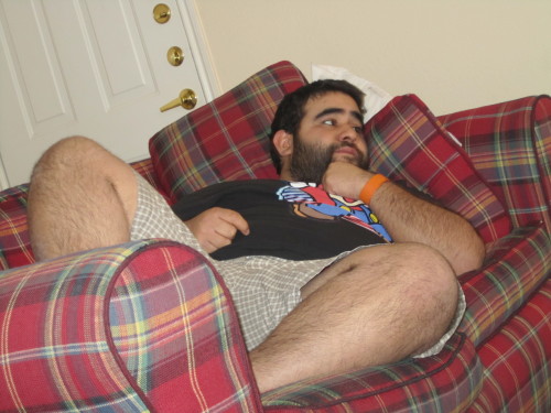 josecorner:  fierybiscuts:  Devlin found my camera and took pictures while we were watching Parks And Recreation :3  >_> *swoon*