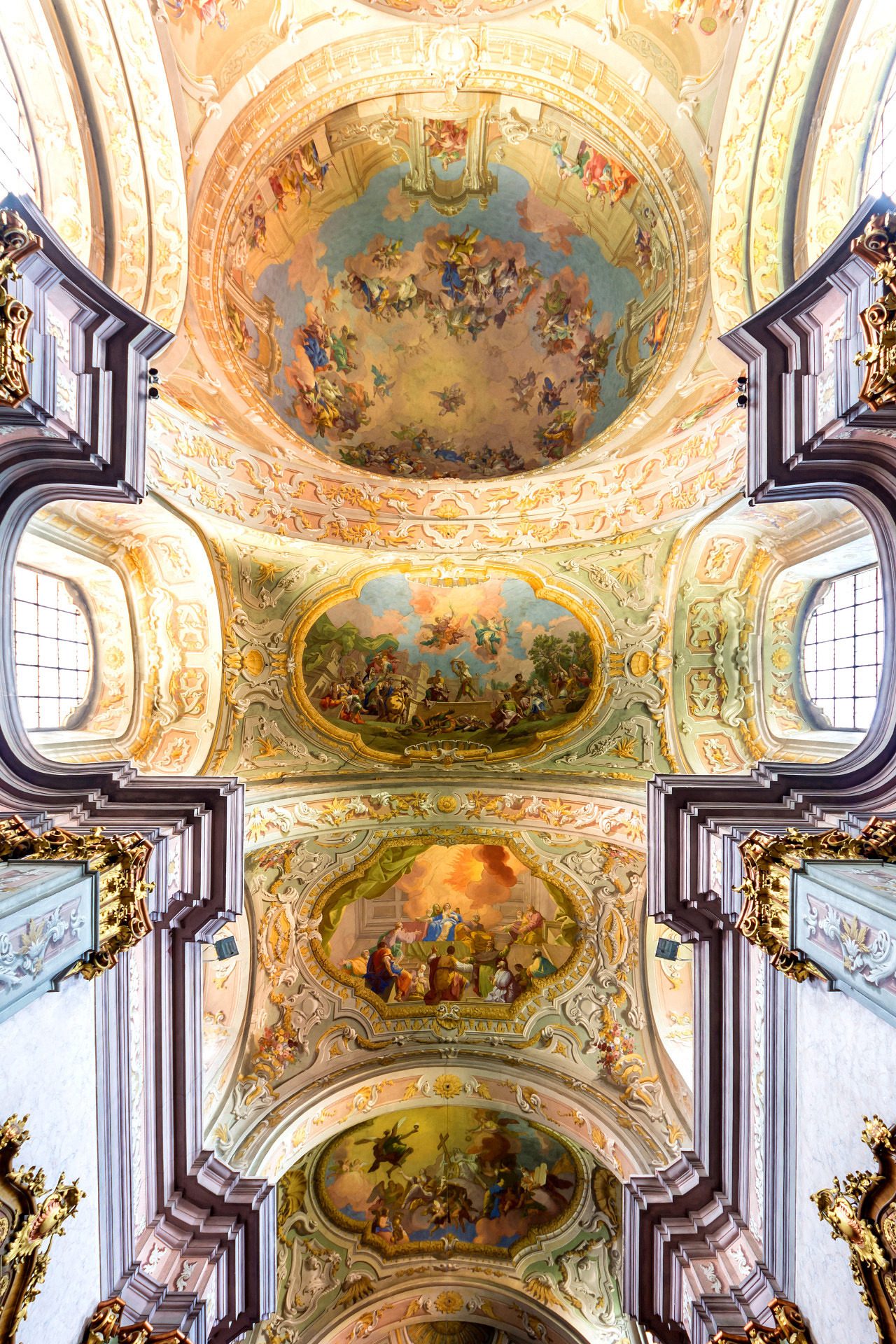 clara&ndash;lux:  ALTOMONTE, Bartolomeo (1694-1783)GRAN, Daniel (1694-1757) Ceiling