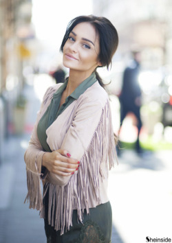 the-fashion-alba:  Khaki Long Sleeve Asymmetrical