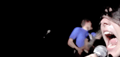 waysmikey:  allywayurie asked ○ my chemical romance vs twenty one pilots 