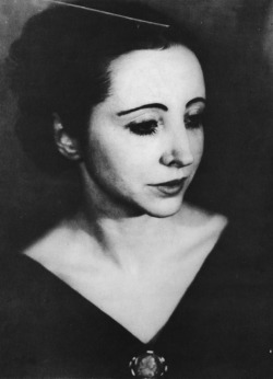 lawndrae:Anaïs Nin