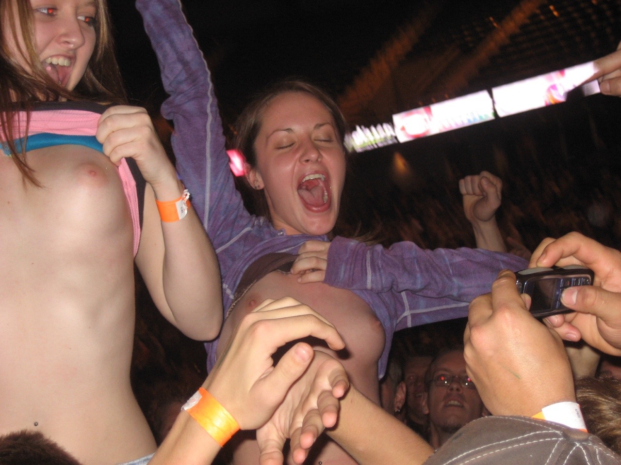 Sexy Hot Party Pics