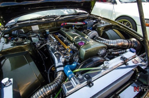 rtlamb:  Amazing engine bay 