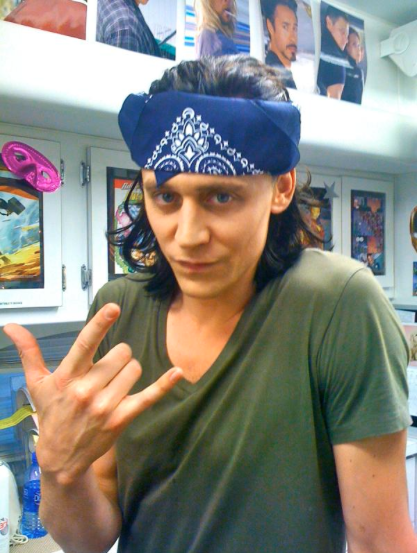 hiddlestonitalygroup:  and new pics in our gallery “Tom: funny faces” inwww.hiddlestonitalygroup.com/bwg_gallery/tom-funny-faces/
