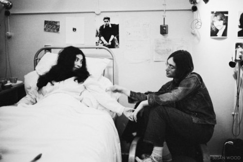 soundsof71: hellyeahlennon:   From November 4 until November 25, 1968 John and Yoko occupied Room Number 1, Second West Ward Queen Charlotte’s Maternity Hospital, London, When John’s bed was needed, he moved to an inflatable mattress on the floor.