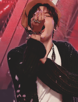 taeks:  sanha ending fairy ✧ all good show champion 210414