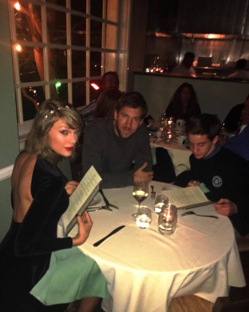 taylorswift-news:@rickywselby: Awesome dinner with mom and dadBeautiful couple