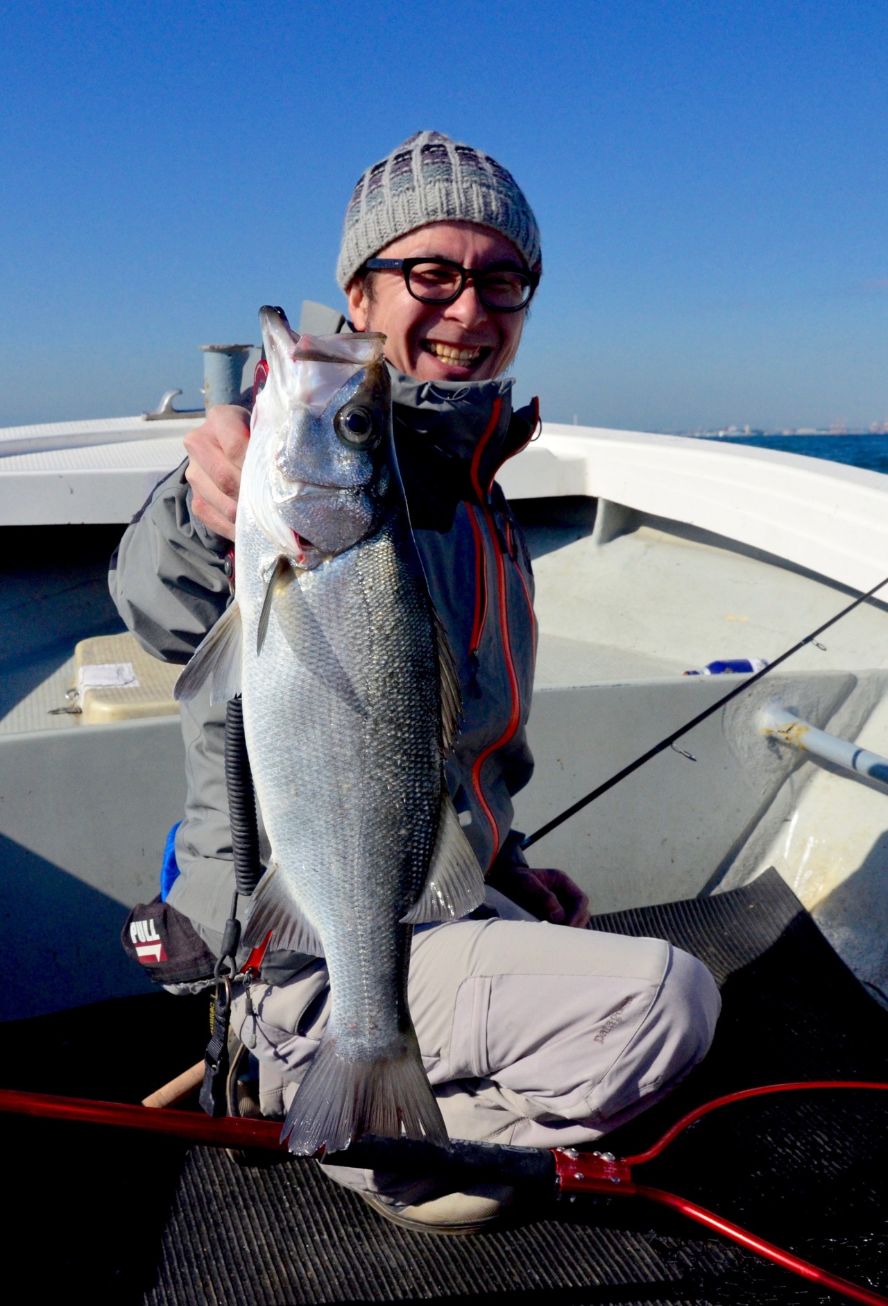 Royal Milktea Spicy Fishing 東京湾ランカーシーバスからのクロアナゴ Royal Milktea Spicy Fishing 東京湾ランカーシーバスからのクロアナゴ