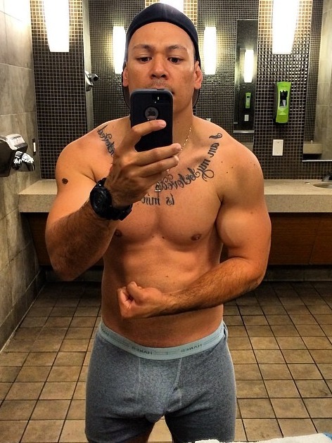 keepitkauaiitforeal:  Sonny