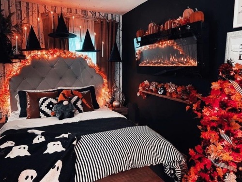 How Would You Decorate Your Room For Halloween?