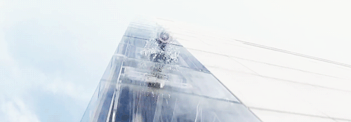 dailystevegifs:Steve Rogers in Captain America: The Winter Soldier