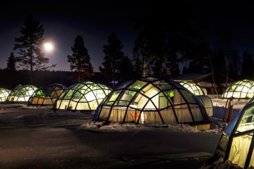 my-backroad-song:  The idea of an igloo—especially one in the Finnish wilderness, set  beneath a spectacular Northern Lights display—is as romantic as it gets.  When it comes to practical application however, few among us would  choose a snow shelter