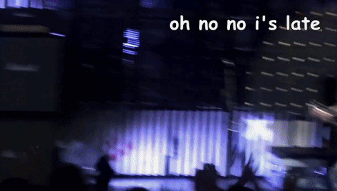anhonestopinion:popecalum:xIf Dan edited concert videosphanickingatthediscofr lmao