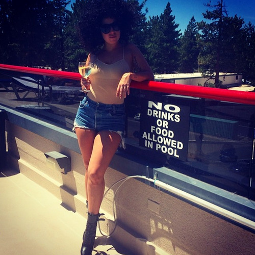 ladygagacentral:  http://bit.ly/13iJpGf