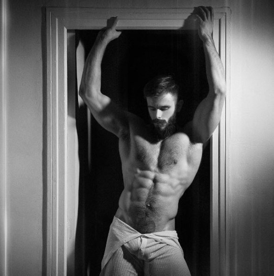 LES HOMMES QUE J'AIME