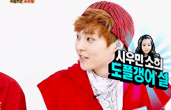 Sohee’s look-alike: Xiumin! MC: Wow they really do look alike. Have you heard this a lot? XM: Yes, s